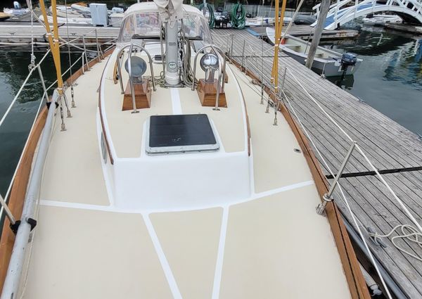 Bristol 35-5-K-CB-SLOOP-HULL-149 image