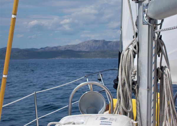 Bristol 35-5-K-CB-SLOOP-HULL-149 image