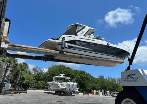 Monterey 335 Sport Yacht image