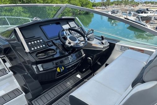 Monterey 335 Sport Yacht image