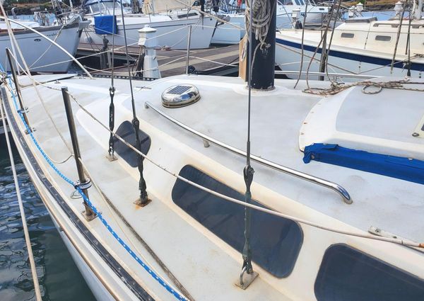 Catalina 30-WITH-BOWSPRIT image