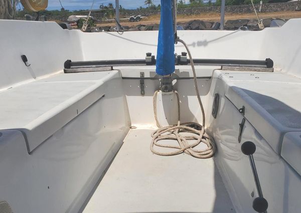 Catalina 30-WITH-BOWSPRIT image