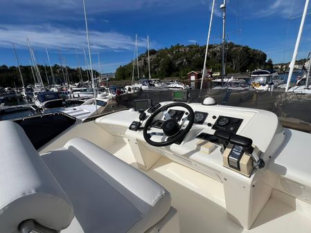 Fairline 43 image