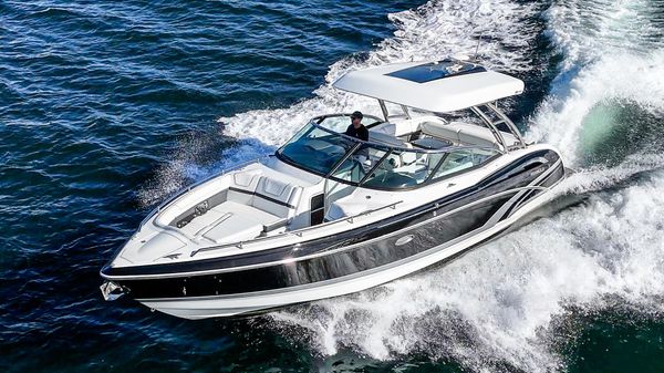 Formula 350 Crossover Bowrider