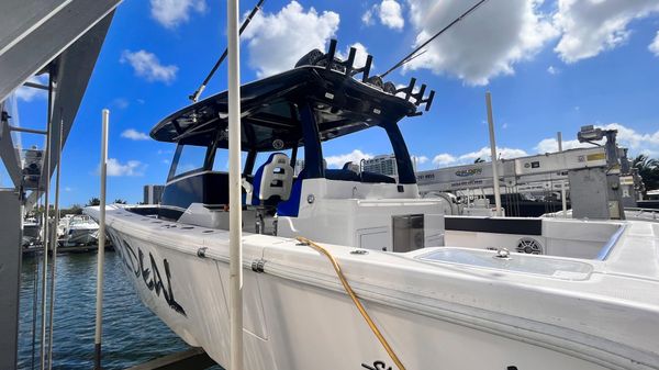 Streamline 45 Center Console
