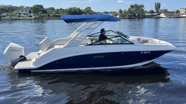 Sea Ray SDX 250 Outboard 