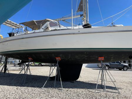 Beneteau Oceanis 44 CC image