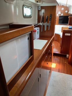 Beneteau Oceanis 44 CC image