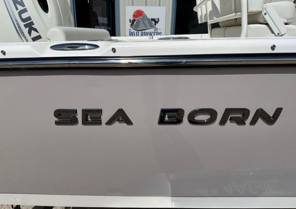 Sea-born LX22-CENTER-CONSOLE image