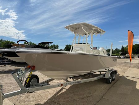 Sea-born LX22-CENTER-CONSOLE image