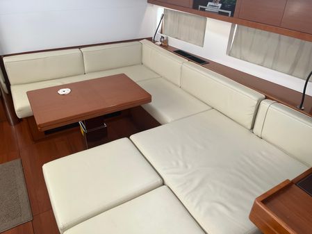 Beneteau Oceanis 55 image