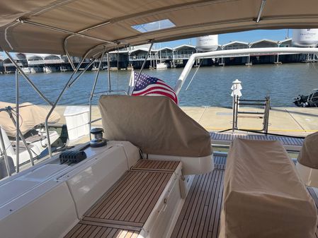 Beneteau Oceanis 55 image