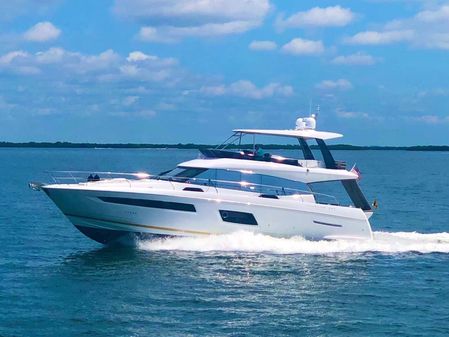 Prestige 560 Flybridge image