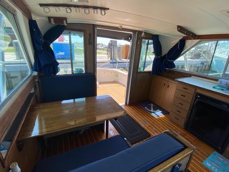 Bertram 35 Flybridge image