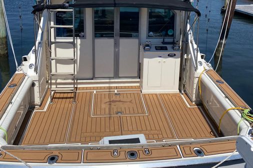 Bertram 35 Flybridge image