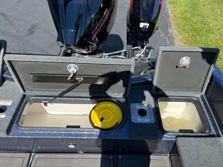 Lund 189 Pro-V GL image