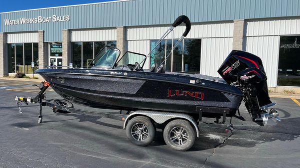 Lund Boats For Sale in Illinois, New & Used Boat Sales