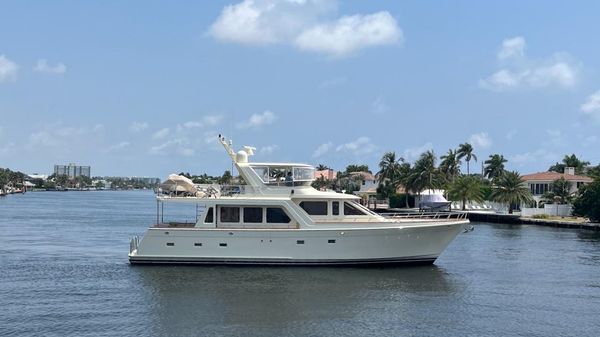 Offshore Yachts 66/72 Pilot House 