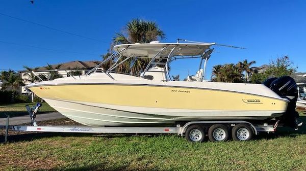 Boston Whaler 320 Outrage Cuddy Cabin 