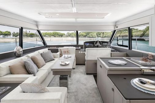 Fountaine-pajot MY-5 image