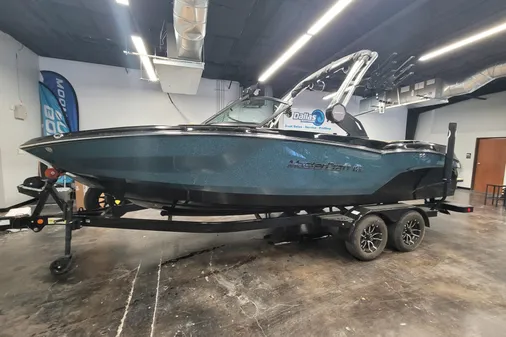 MasterCraft NXT23 image