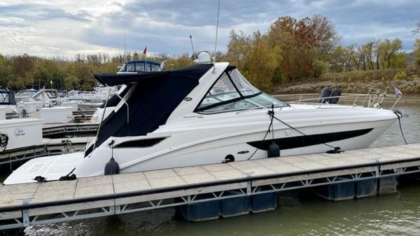 Sea Ray 350 Sundancer