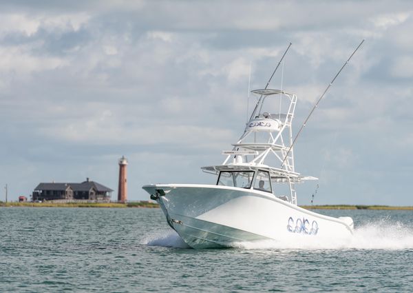 Yellowfin 42 Center Console image