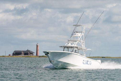 Yellowfin 42 Center Console image