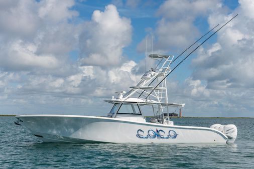 Yellowfin 42 Center Console image