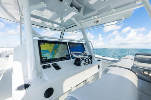 Yellowfin 42 Center Console image