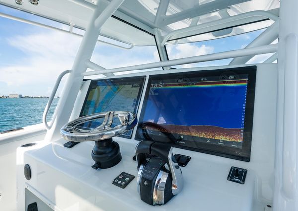 Yellowfin 42 Center Console image