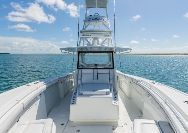 Yellowfin 42 Center Console image