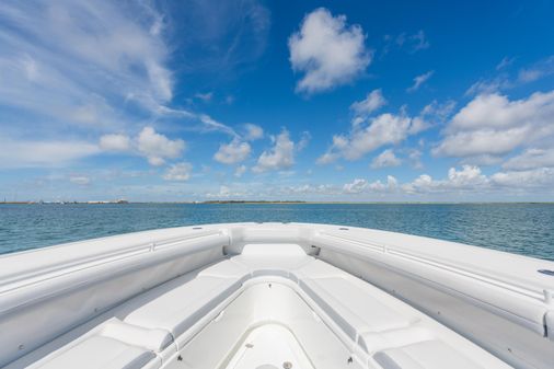 Yellowfin 42 Center Console image