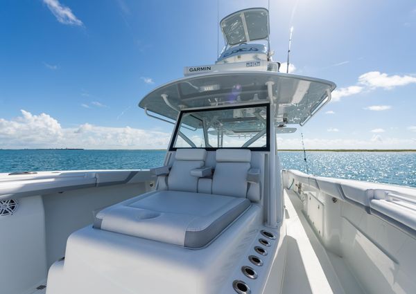 Yellowfin 42 Center Console image