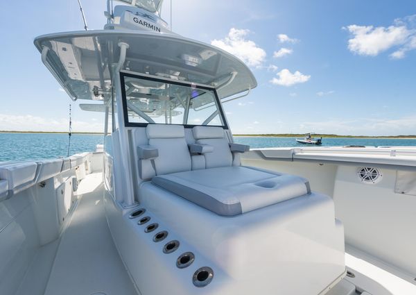 Yellowfin 42 Center Console image