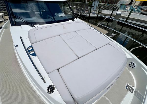 Beneteau Antares 12 image