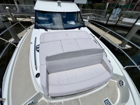 Beneteau Antares 12 image