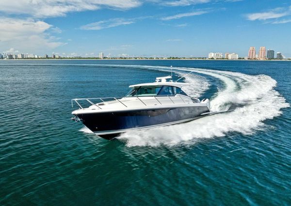 Tiara Yachts 43 image