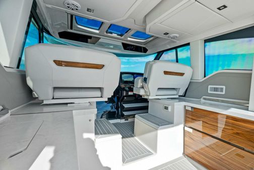 Tiara Yachts 43 image