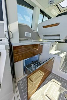 Tiara Yachts 43 image