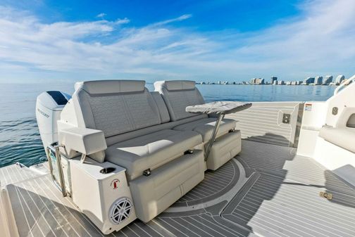 Tiara Yachts 43 image