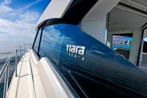 Tiara Yachts 43 image