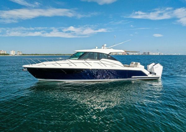 Tiara Yachts 43 image