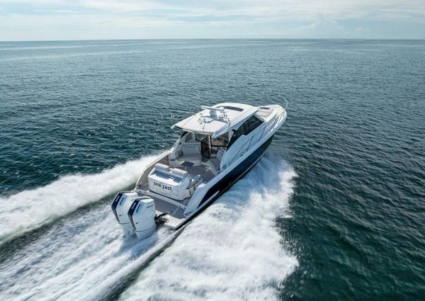 Tiara Yachts 43 image