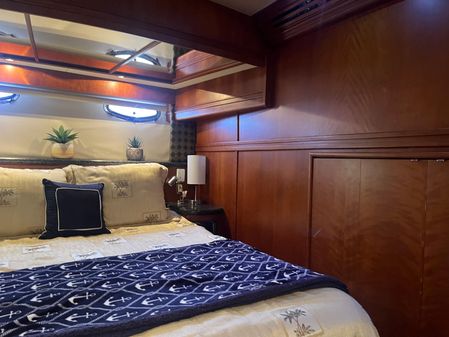 Carver 530 Voyager Pilothouse image