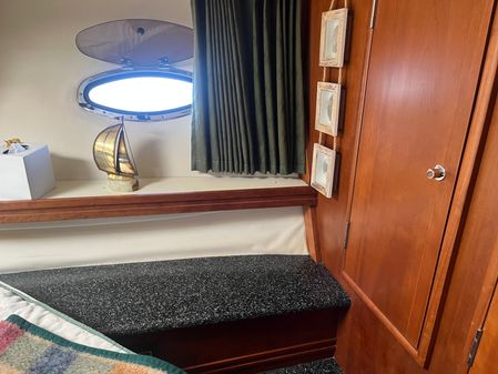 Carver 530 Voyager Pilothouse image