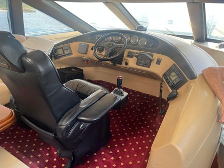 Carver 530 Voyager Pilothouse image