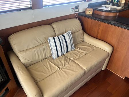 Carver 530 Voyager Pilothouse image