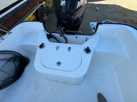 Boston-whaler 170-MONTAUCK image