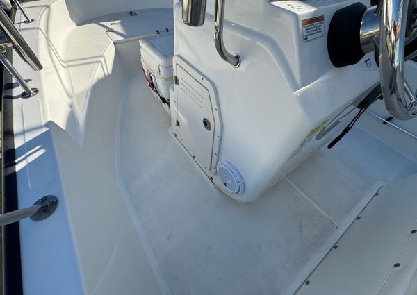 Boston-whaler 170-MONTAUCK image